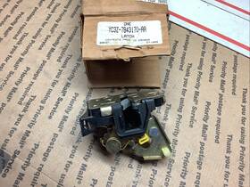Yc3z-7843170-aa Ford Nos Latch