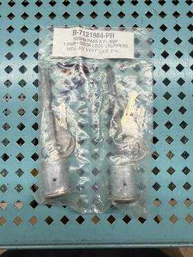 B-7121984-pr Gearhead 1928 - 1948 Ford Car 1952 Pickup Truck Door Lock Cylinders Pair With Keys