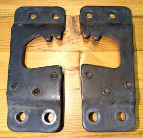3904464 General Motors 3904463 Nos Gm 1967-1972 Chevy Gmc Truck Door Latch Striker Plates Pair