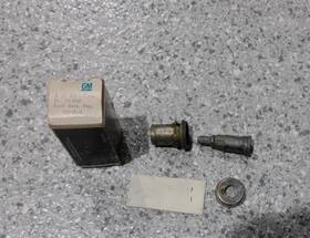 495450-nos General Motors 495450 Door Lock Cylinder Kit Gm #495450-nos