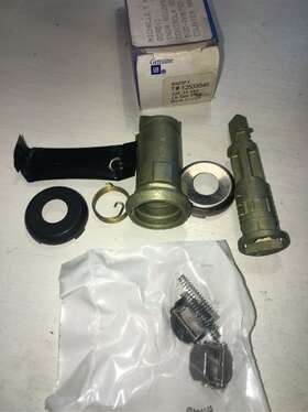 12533545 Gm Oem Trunk Lock Key Cylinder For 1995-2002 Cavalier Sunfire B8-76