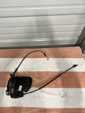 13510967 Gm 16-18 Chevrolet Malibu Right Rh Rear Door Lock Latch Actuator Oem