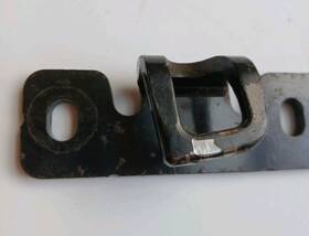 15044818 Gm 04-12 Chevy Colorado Ext Cab Passenger Rear Door Lower Strike Plate Latch Catch