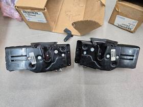 23422431 Gm 23422430 Acdelco Door Latch Assemblies For 2014-2019 Corvette -