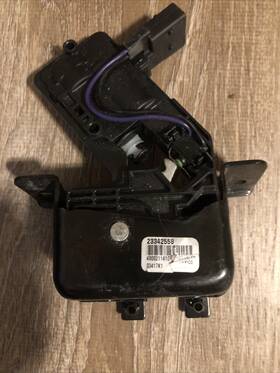 23342558 Gmc 15-20 Yukon Lift Gate Glass Window Lock Latch Actuator Oem