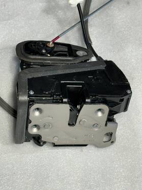 3056735 Gmc Door Lock Actuator Front Left Driver For Chevy Silverado Sierra 2019 2023
