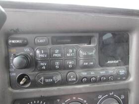181.gm9j02 Gmc Truck Yukonxl15 2002 Keys/latches/locks 54098