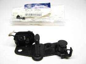8121039500 Hyundai New - Oem Trunk Striker Assembly For 00-01 Xg300 02-05 Xg350