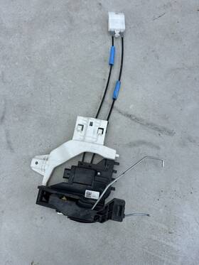 81310k2000 Hyundai Venue Front Left Driver Side Door Lock Latch Actuator 2020 - 2024 Oem