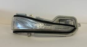 26165-4ga0a Infiniti 2014-2020 Q50 Q70 Qx30 Right Mirror Turn Signal 26165 26160 4ga0a Oem