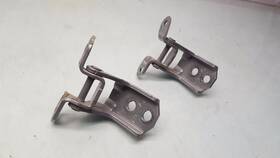 4048520 Infiniti 2016 2017 Q50 3.0tt Front Right Passender Door Hinge Mounting Bracket