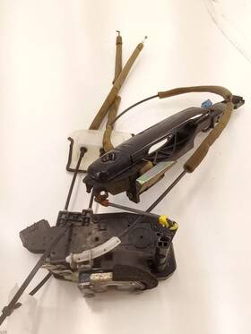 643.in1m07 Infiniti 07-13 G35 Driver Left Front Lock Actuator With Black Handle Oem Used