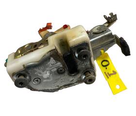181.am8500 Jeep Tj Driver Side Half Door Latch Striker 97-02 Wrangler Catch Left