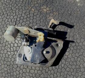 0k53a-73310b Kia 2002 2003 2005 Sedona Left Driver Side Rear Sliding Door Lock Assembly Latch