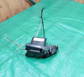 81320-1f010 Kia 2005-2010 Sportage Door Lock Actuator Front Right Passenger Oem