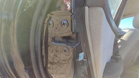 Kia 814102f011 2004-2009 Spectra Driver Left Rear Door Latch With Rods/cables Back 4