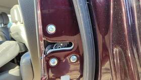 814202p000 Kia 2011-2015 Sorento Passenger Right Rear Door Latch With Rods/cables Oem Back