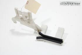 82482-s9000 Kia 2020-2024 Telluride Front Right Door Lock Actuator Retainer Bracket Oem