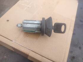 5070029-01 Latchwell New Lockcraft Coded Ignition Lock Cylinder With Keys / For 1997-03 Ford F150 Truck