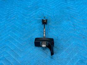 68630-60111 Lexus Lx570 Land Cruiser Rear Door Check Stopper Passengers Side 2008-2011 Oem