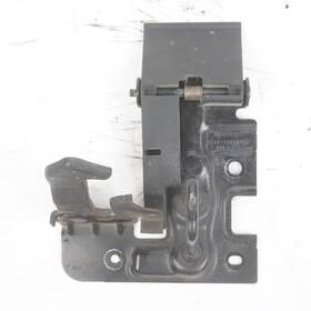 Gd9b-16892-ae Lincoln Gd9b16892ae 2017 - 2020 Continental Front Hood Lock Actuator Striker