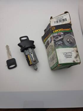 Locksmart Lc61770 Ignition Lock Cylinder And Keys