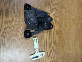 34649217ad Maserati 2014-20 Ghibli Rear Trunk Lid Latch Lock Catch Oem