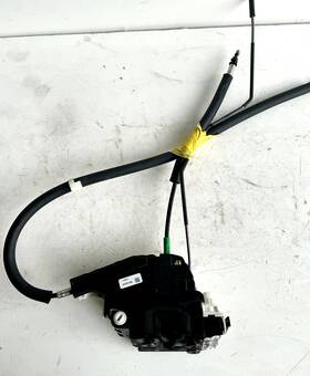 670101185 Maserati 17-20 Levante Rear Right Rh Side Door Latch Lock Actuator Assembly Oem