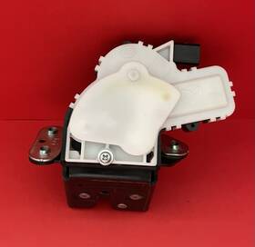 A8630 Mazda 2023 Cx-5 Mk2 Kf Rear Bootlid Tailgate Lock Mechanism Oem