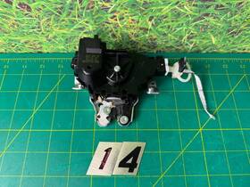 A0997501800 Mercedes-benz 0997501800 2017-2019 E300 Rear Trunk Deck Lid Lock Latch Actuator Oem