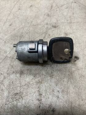 1234620379 Mercedes-benz 1977-1985 Ignition Lock Cylinder With Key Genuine
