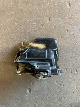 1267201435 Mercedes-benz 86-91 Oem W126 Right Front Door Latch Assembly B7a