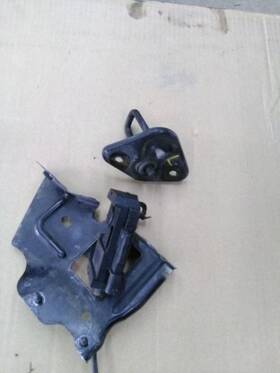 181.mb1915 Mercedes-benz 2015 Gl450 Left Driver Hood Latch Assembly