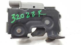 181.mb1b14 Mercedes-benz Hood Latch Passenger Right Side 2014 C300