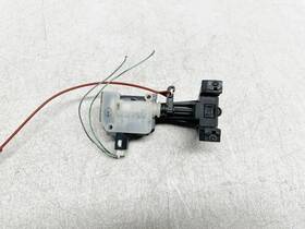 2516390107 Mercedes-benz H411246 2006-2011 Gl Ml Class Fuel Door Lock Actuator Oem