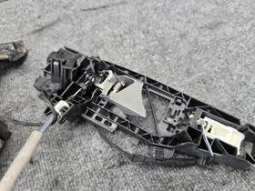 A0997302901 Mercedes-benz Rear Door Latch Lock Actuator Left Side W177 A220 Cla250 Oem