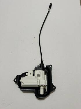 A1667601000 Mercedes-benz 166 Ml/gl/gls/gle Genuine Right/passenger Rear Door Lock Actuator Latch