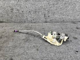 A2047202735 Mercedes-benz Front Door Lock Latch Actuator Left Side W218 E400 Cls63 Cls550 Oem