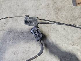 A2048800459 Mercedes-benz C Class W204 Pair Of Bonnet Hood Lock Catch Latch With Pull Cable