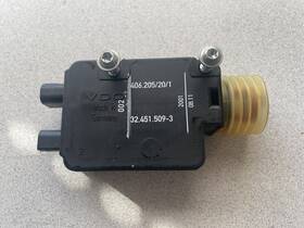 A324515093 Mercedes-benz 1998-2003 Ml320 Trunk Lid Outside Handle Actuator