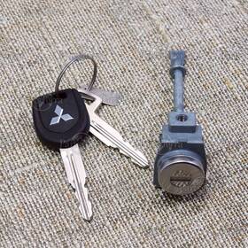 6370b021 Mitsubishi New Genuine Oem Lancer / Outlander Lock Cylinder Driver Door
