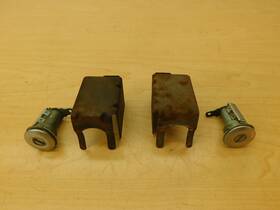 75dm2-1h5 Mopar 06-1275 Door Lock Cylinder Pawls And Linkage 1974-1978 C-body Full Size