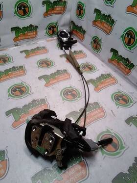 181.da1b13 Nissan Juke 2013 Keys/latches/locks 2789509