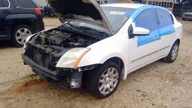 181.da1d10 Nissan Sentra 2010 Keys/latches/locks 754597