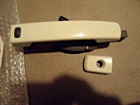 H0601-1pa0b Nissan 2025 Frontier 806b1 - 9bwba Oem Lefthand White Door Handle