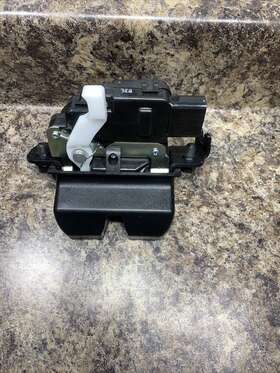 Fs1361700sr Oem For Kia Sorento 2016-2019 Rear Tailgate Lock Latch Liftgate Actuator Trunk