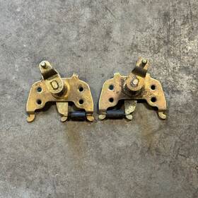 91153105600 Porsche 1974 911 Remote Door Latch Pair Left And Right
