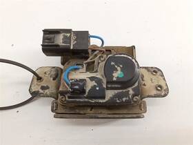 181.gm7a08 Saturn 2008 Outlook Trunk Latch Oem Used Tested