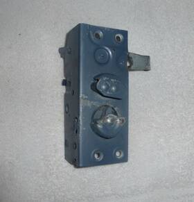1312264 Studebaker And Packard - 1956 1957 Sedans Wagons Door Latch Rear Passenger Side