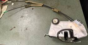 61032fl03b Subaru 2017 Genuine Impreza Front Driver Door Lock Actuator Used